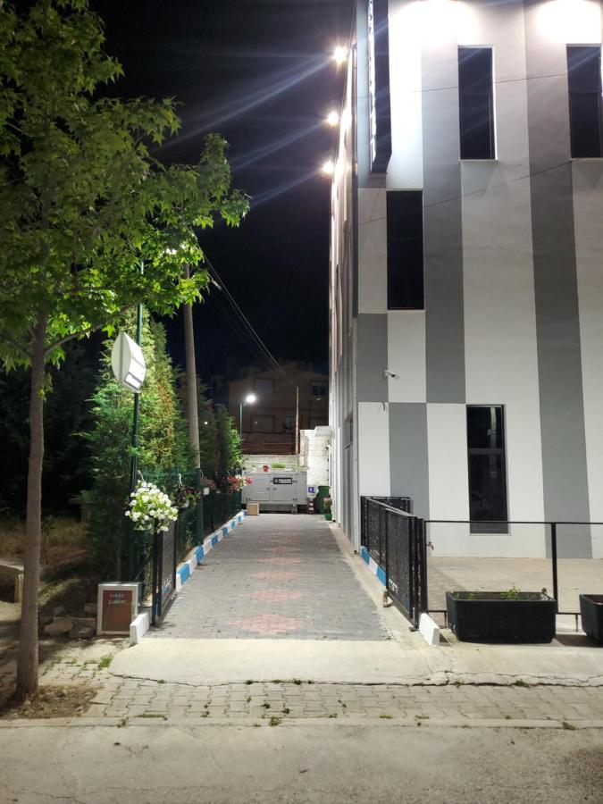 Bs Hotel Durres Exterior photo